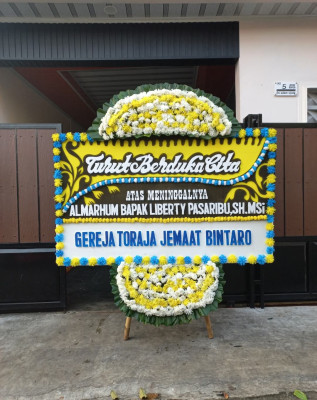 Papan Bunga Duka di Selindung