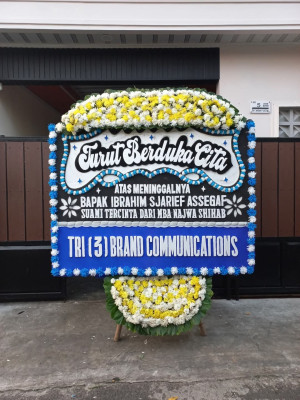 Papan Bunga Duka di Selindung